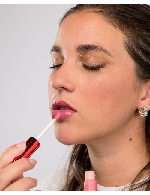 Gloss Amira Nolea
